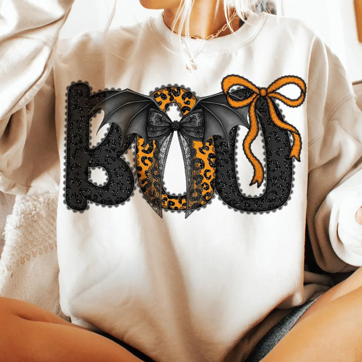 BOO CREWNECK TEE/SWEATSHIRT