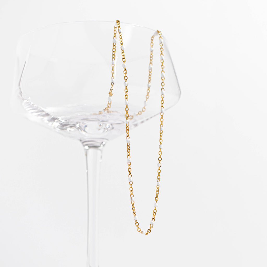 18K Gold PVD Stainless Steel White Confetti Chain Necklace: Stainless / 16+2"