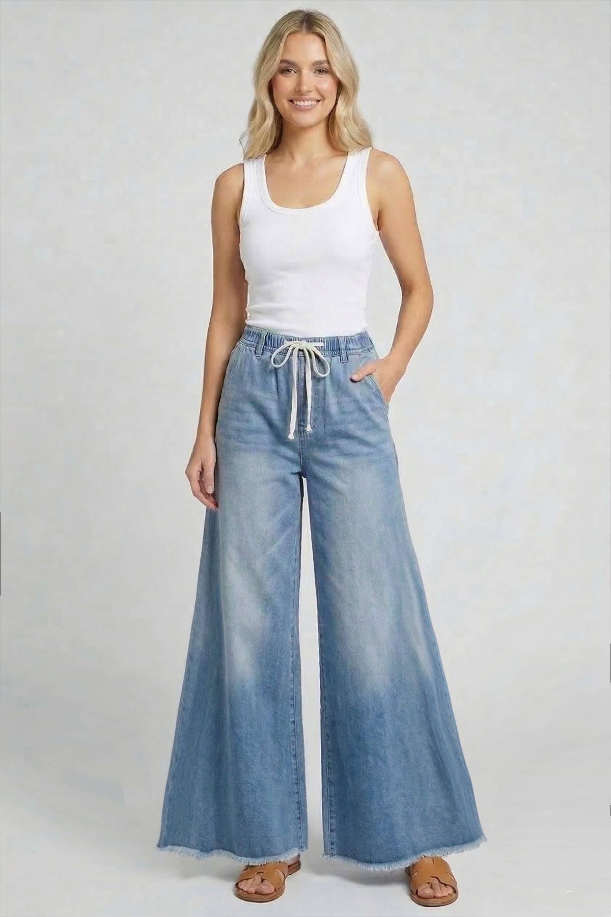 WIDE LEG DRAWSTRING DETAILED CASUAL JEANS W2440PIA