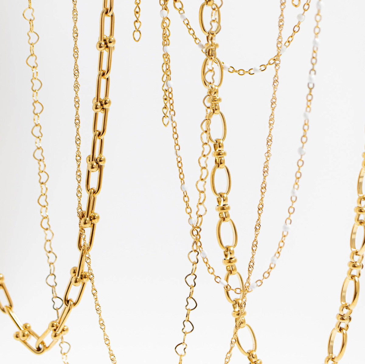 18K Gold PVD Stainless Steel White Confetti Chain Necklace: Stainless / 16+2"