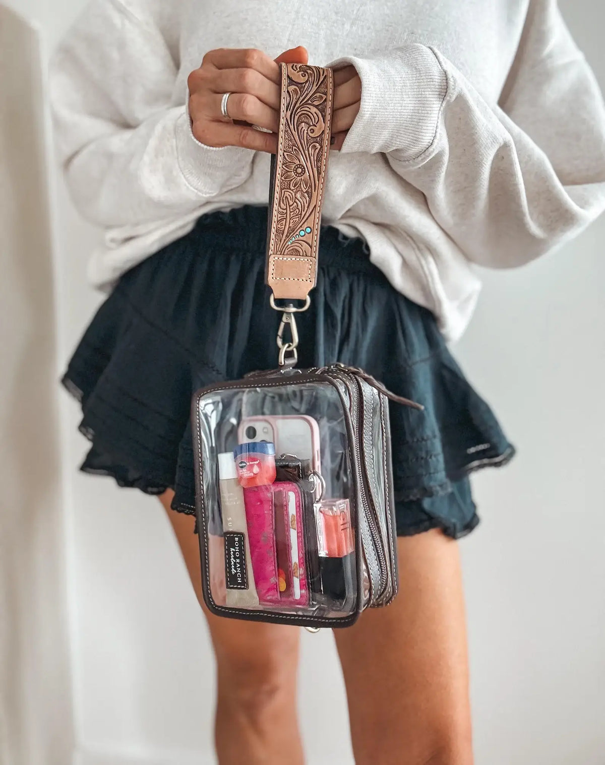 DARLA CLEAR WRISTLET | transparent western purse - game day : TAN